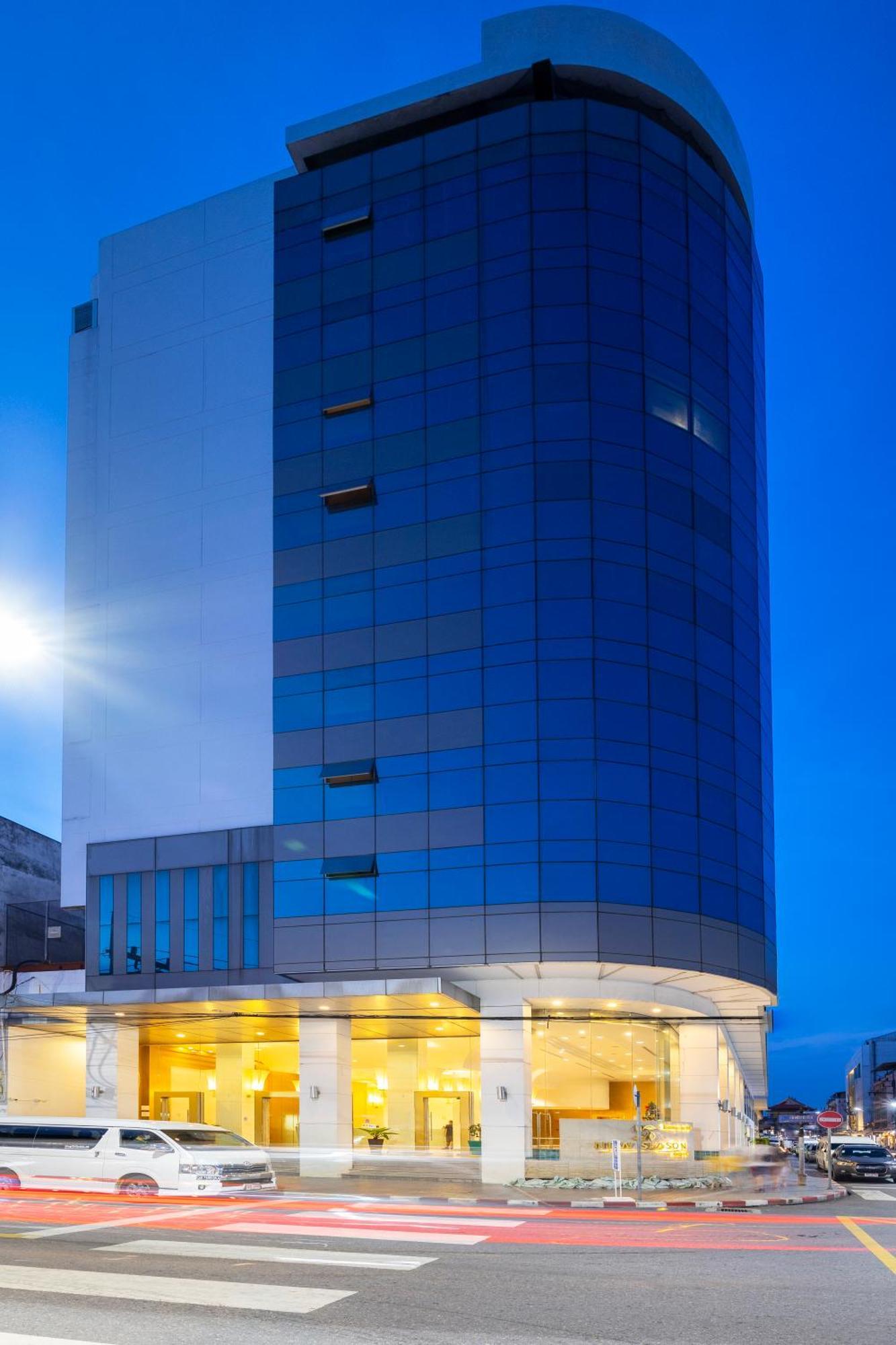 New Season Hotel Хатъяй Экстерьер фото