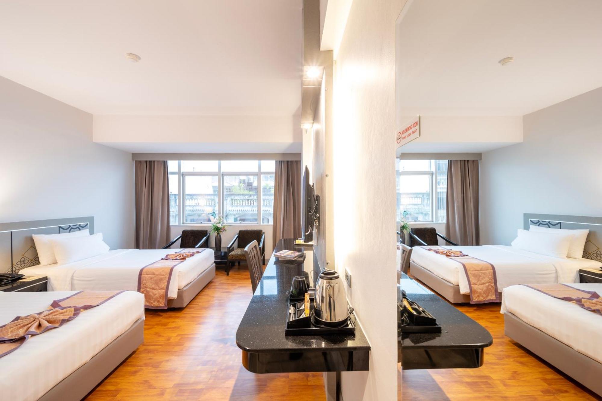 New Season Hotel Хатъяй Экстерьер фото